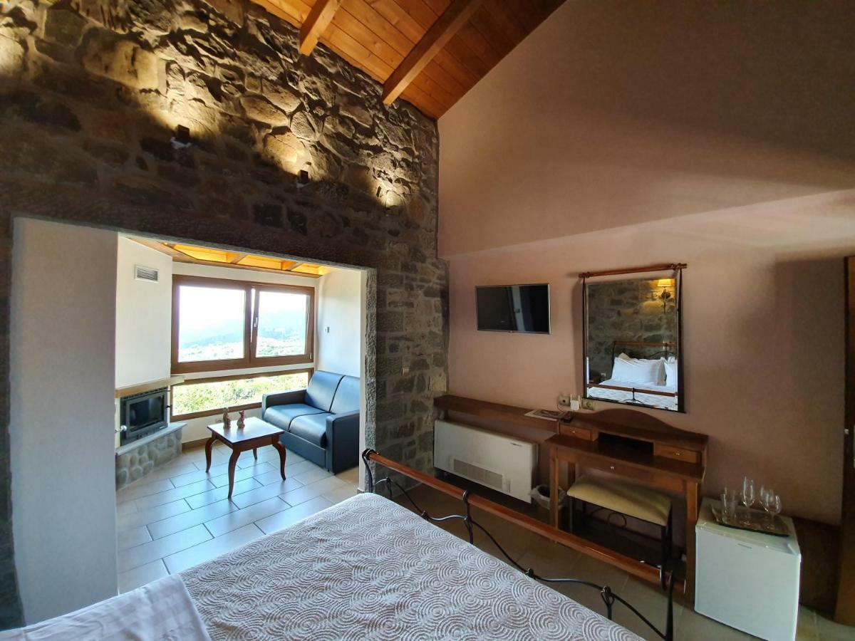 The View Village - Villas Suites & Spa كاربينيسي المظهر الخارجي الصورة